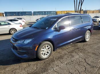  Salvage Chrysler Pacifica