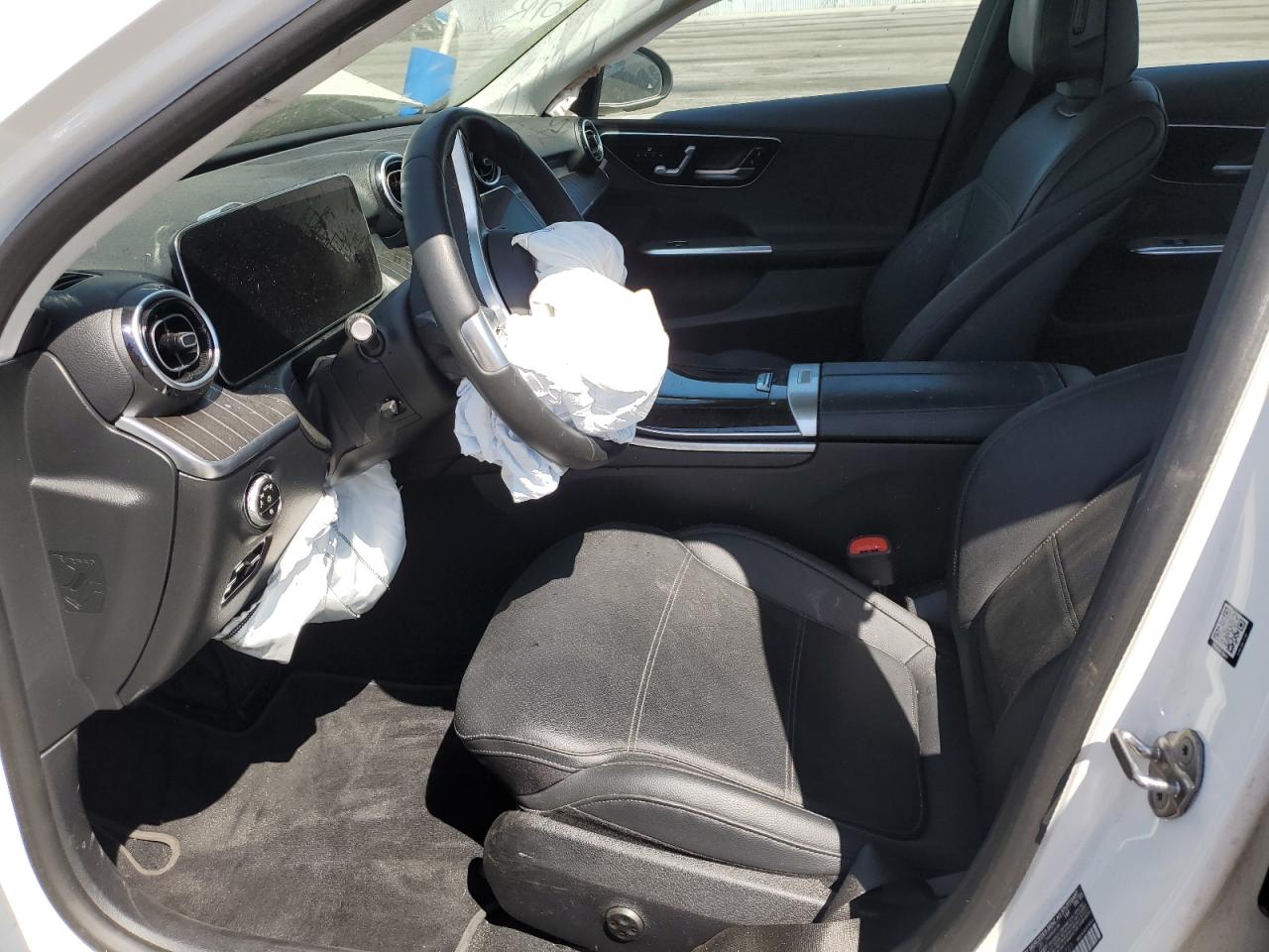 Mercedes-Benz C-Class 300 Image 8