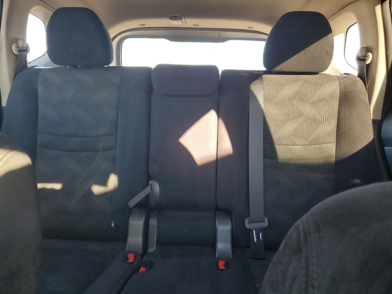 Nissan Rogue S Image 10