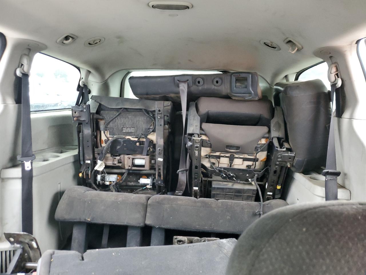 Dodge Caravan Sxt Image 3