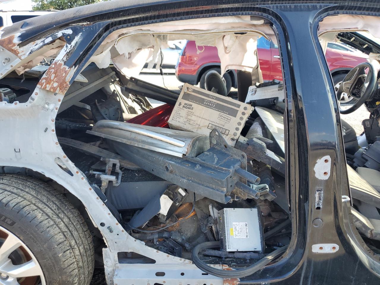 Cadillac XTS Luxury Image 12