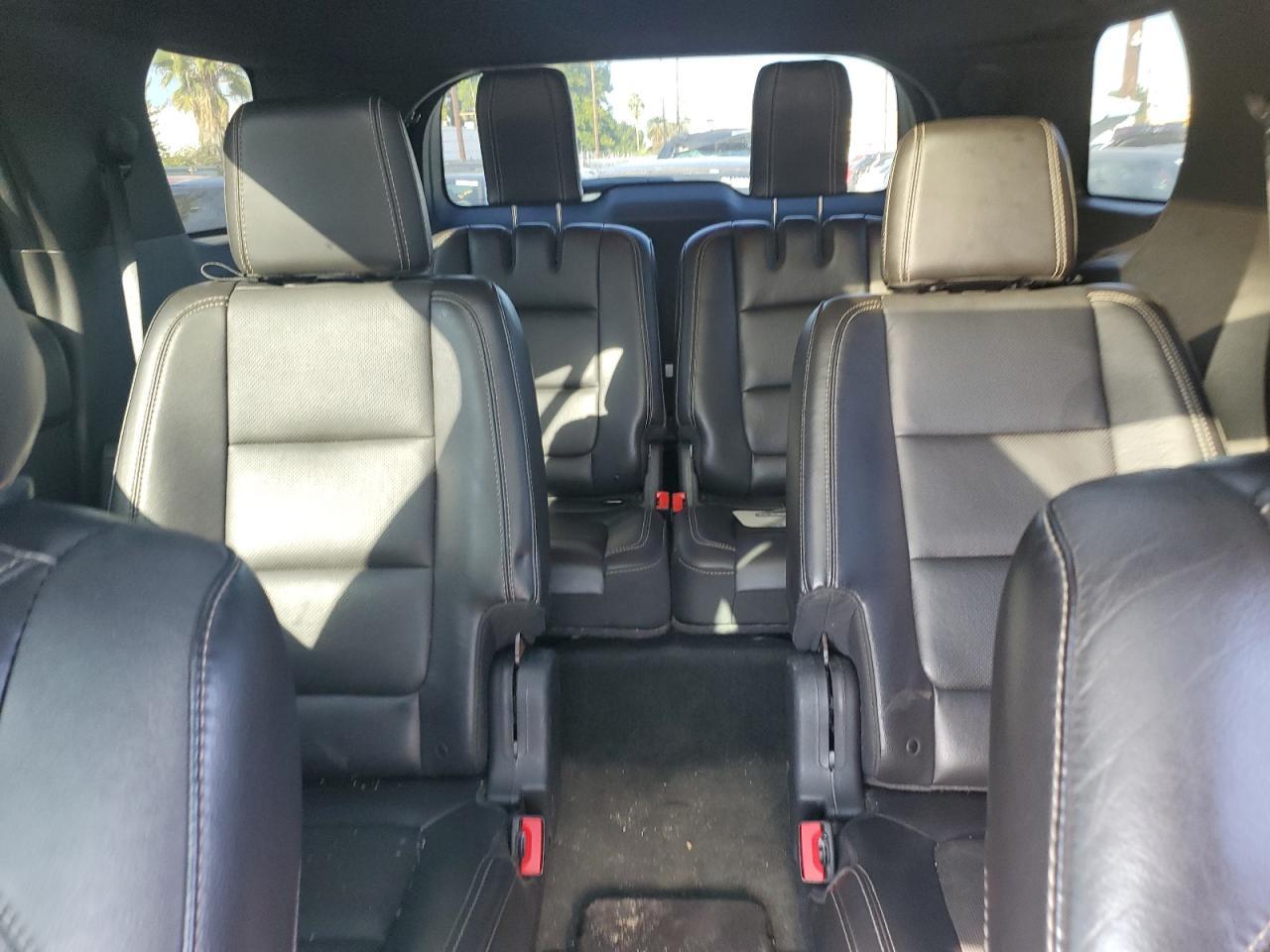 Ford Explorer Sport Image 11