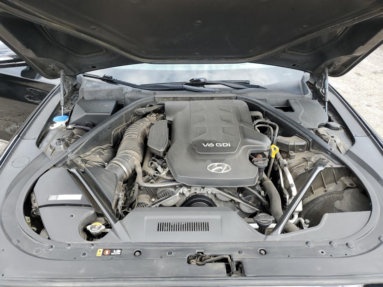 Hyundai Genesis 3.8l Image 10