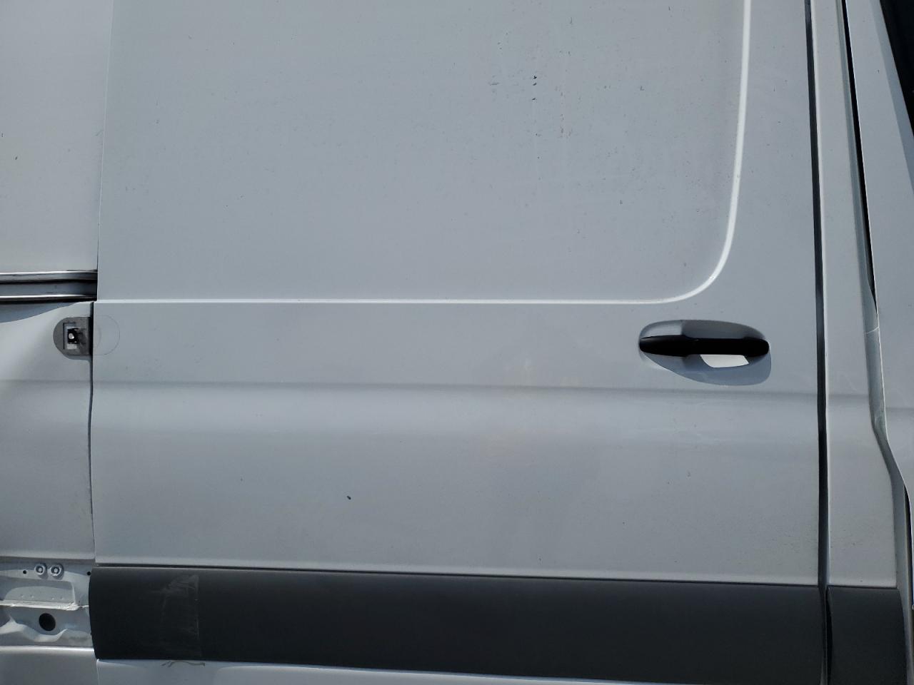 Mercedes-Benz Sprinter 2500 Image 11