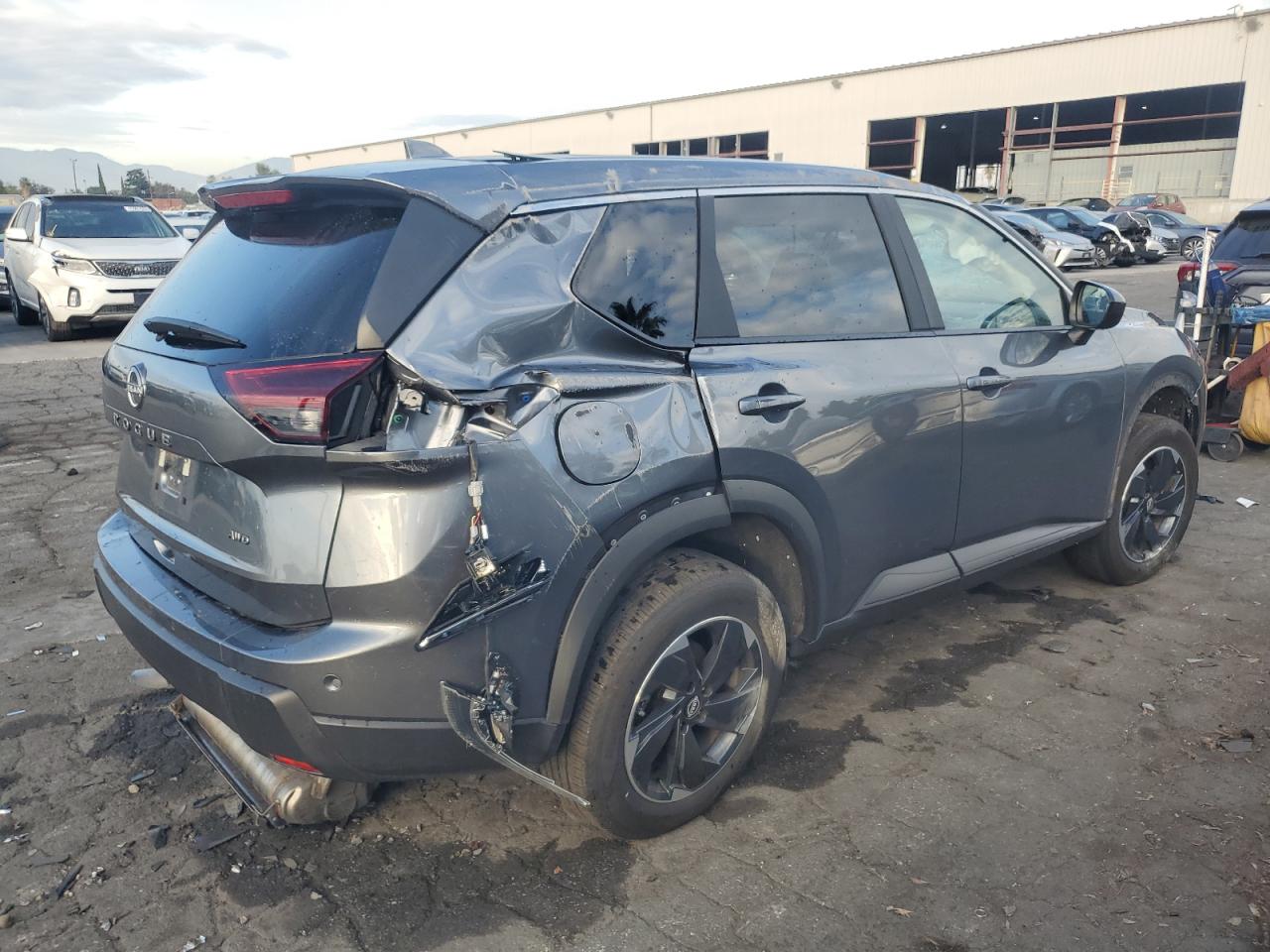 Nissan Rogue Sv Image 4