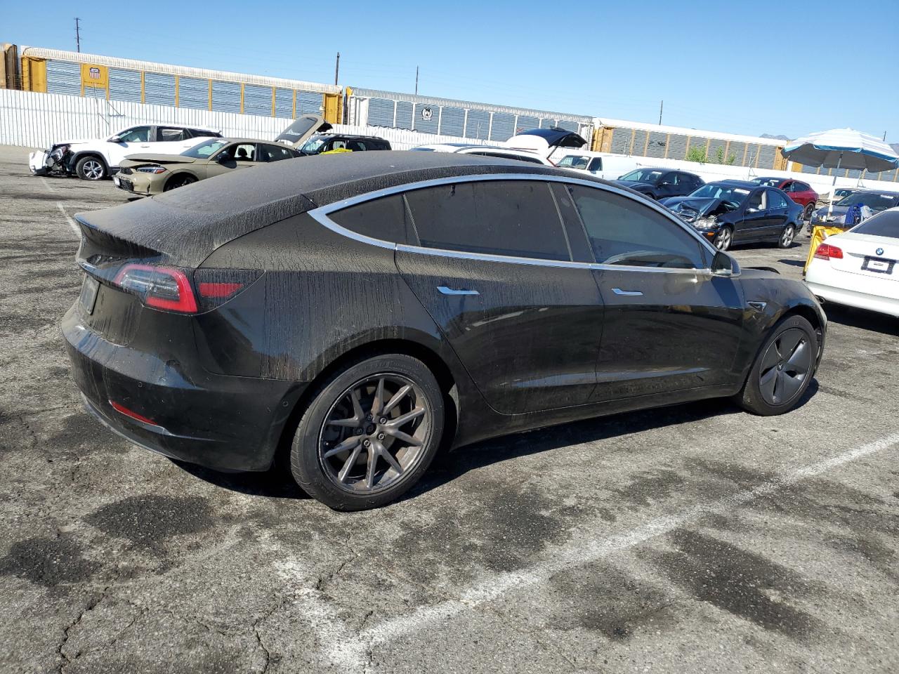 Tesla Model 3 Image 6