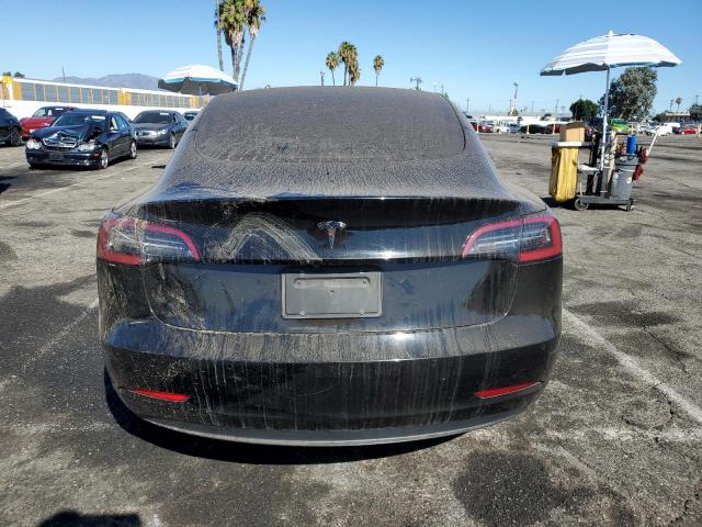 Tesla Model 3 Image 8