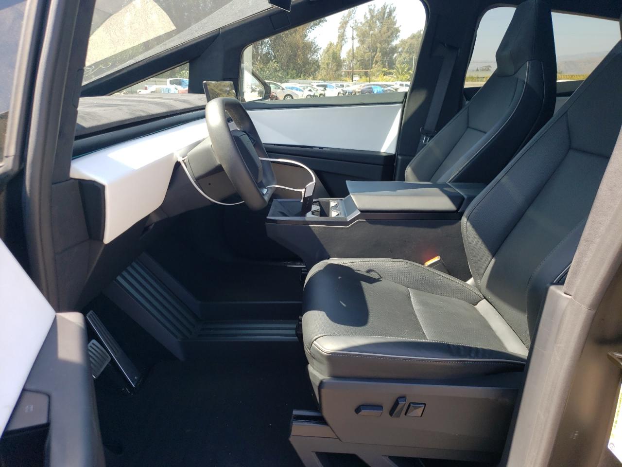 Tesla Cybertruck Image 5