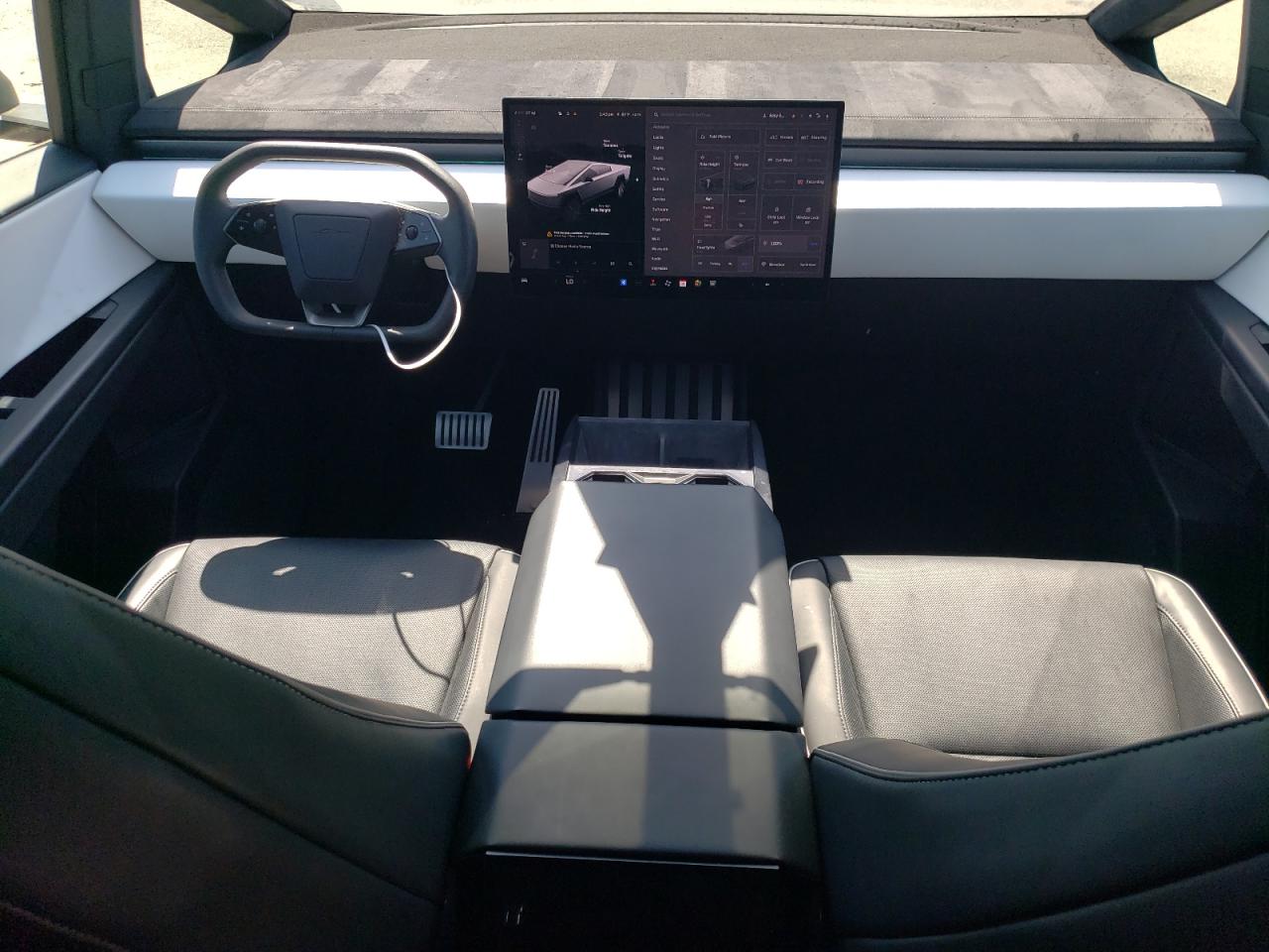 Tesla Cybertruck Image 13