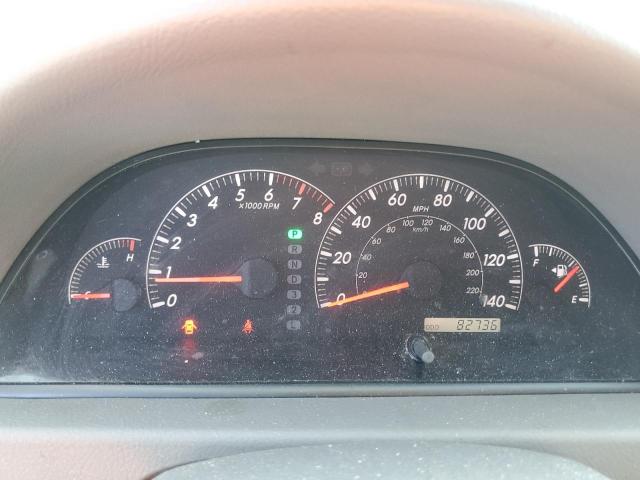 Toyota Camry Le Image 10