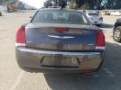 Chrysler 300 Limited Image 2