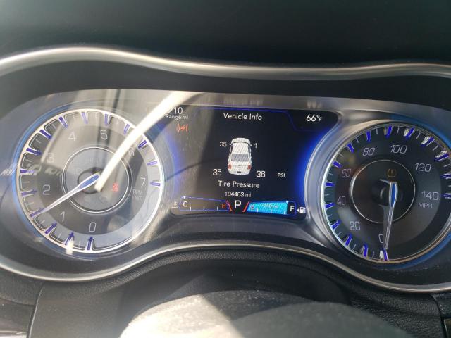 Chrysler 300 Limited Image 9