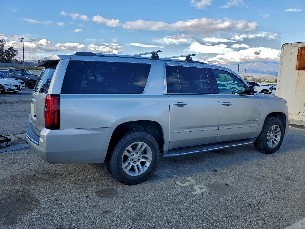 Chevrolet Suburban K1500 Premier Image 13