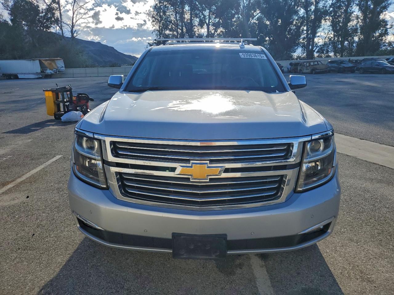 Chevrolet Suburban K1500 Premier Image 4