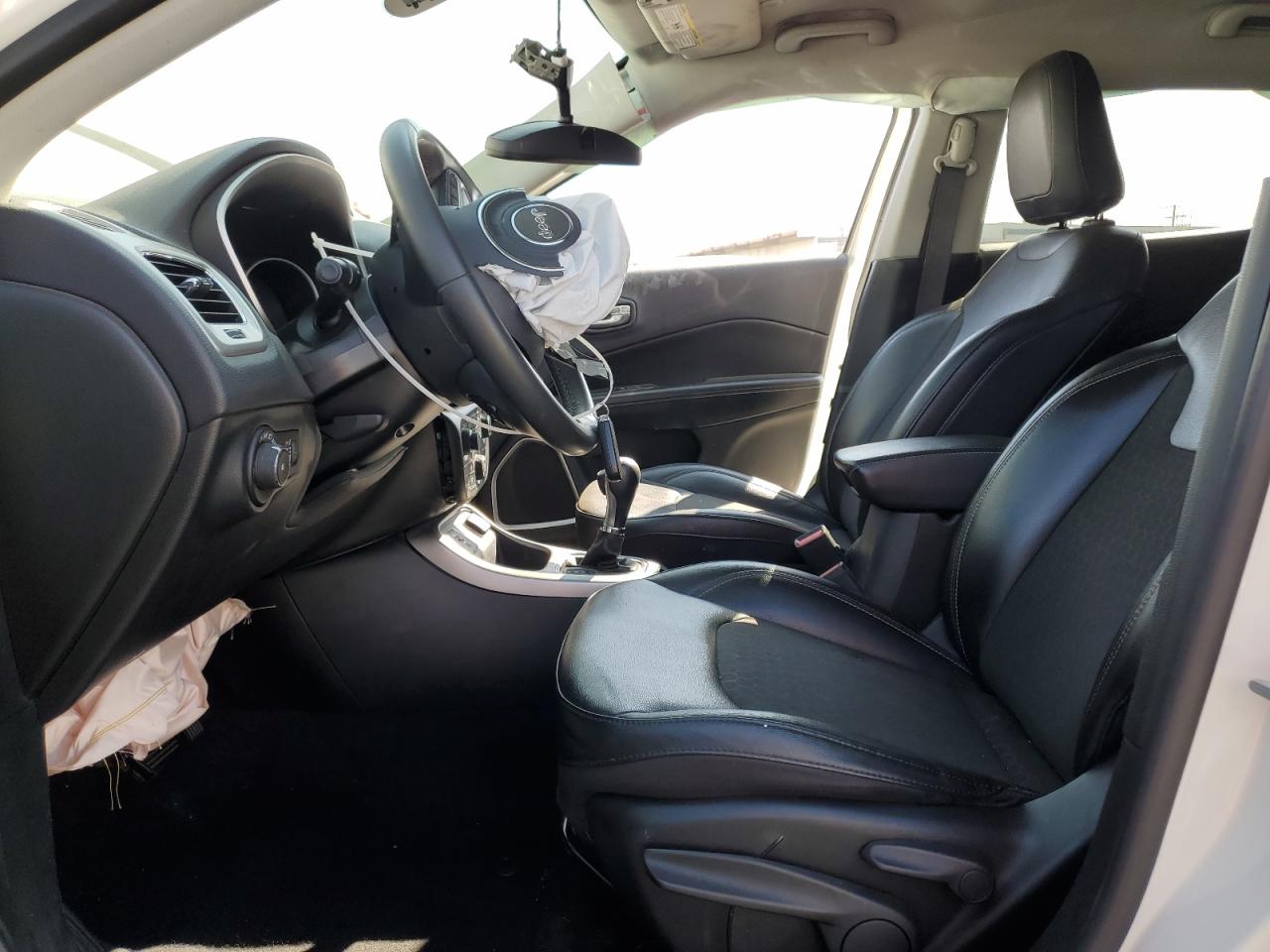 Jeep Compass Latitude Image 6