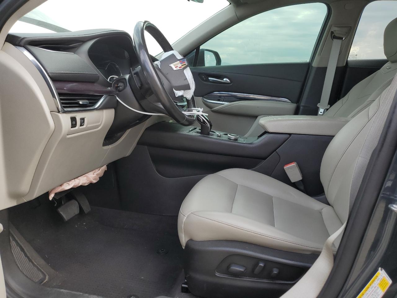 Cadillac XT4 Luxury Image 8