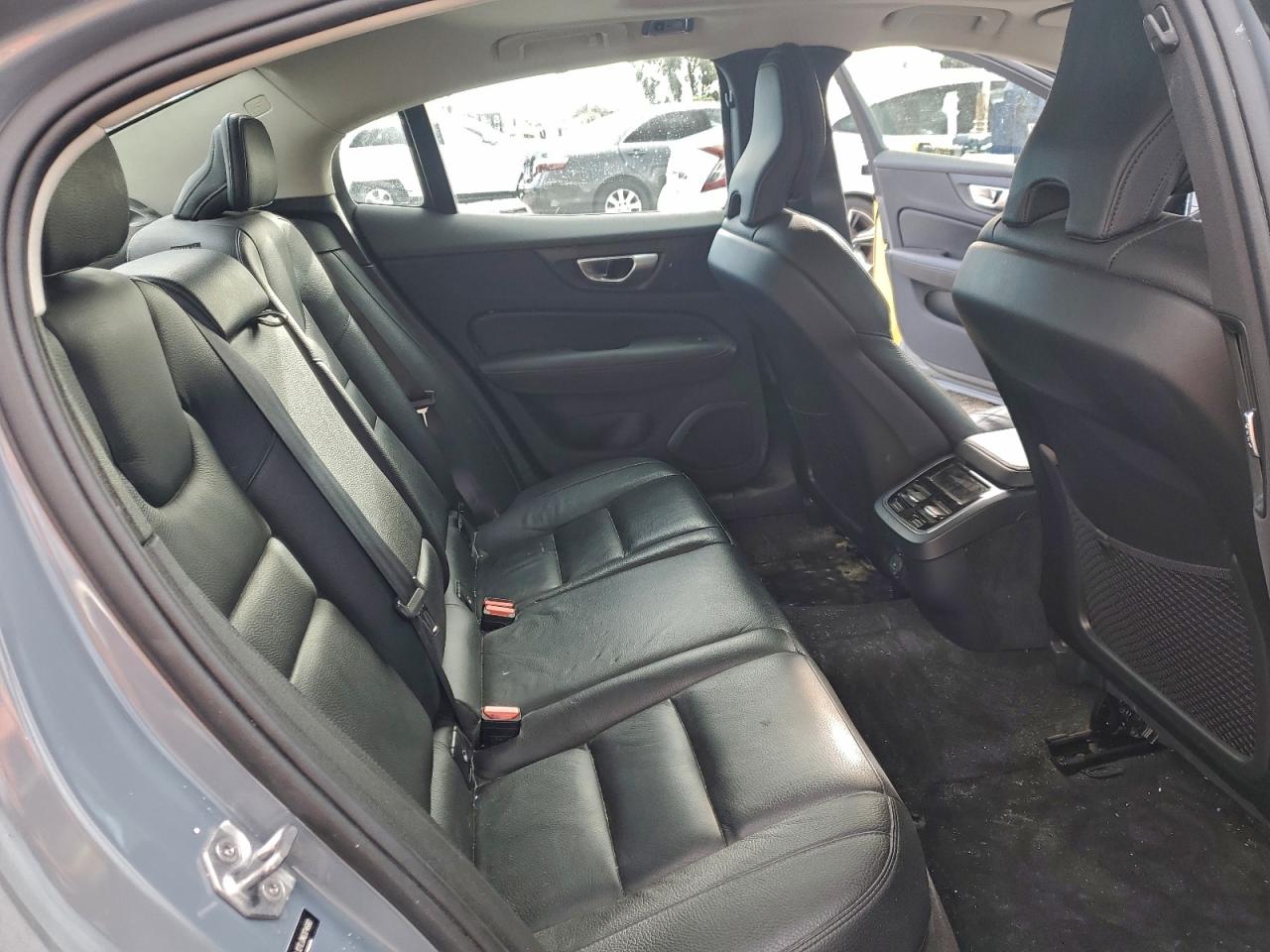 Volvo S60 B5 Ins B5 Inscription Image 10