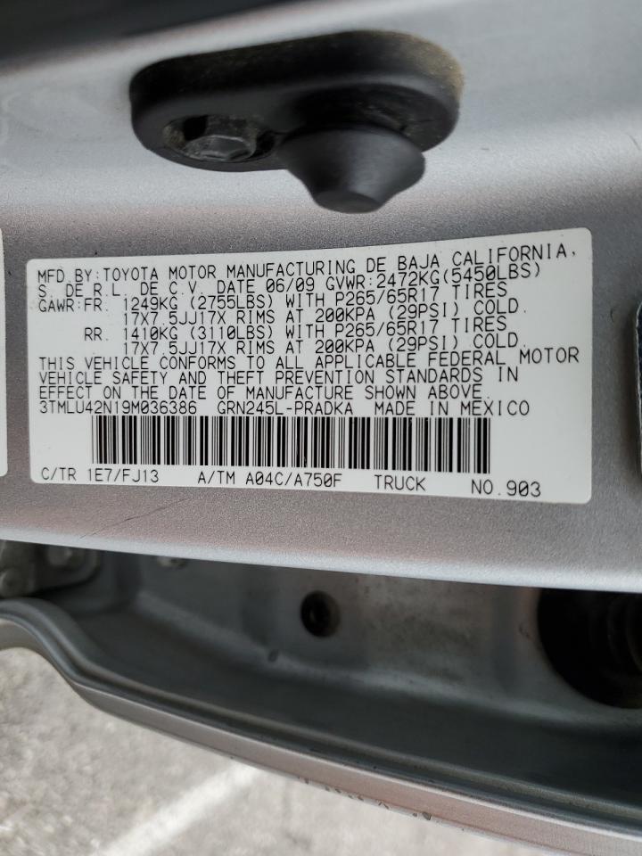 Toyota Tacoma Double Cab Image 4