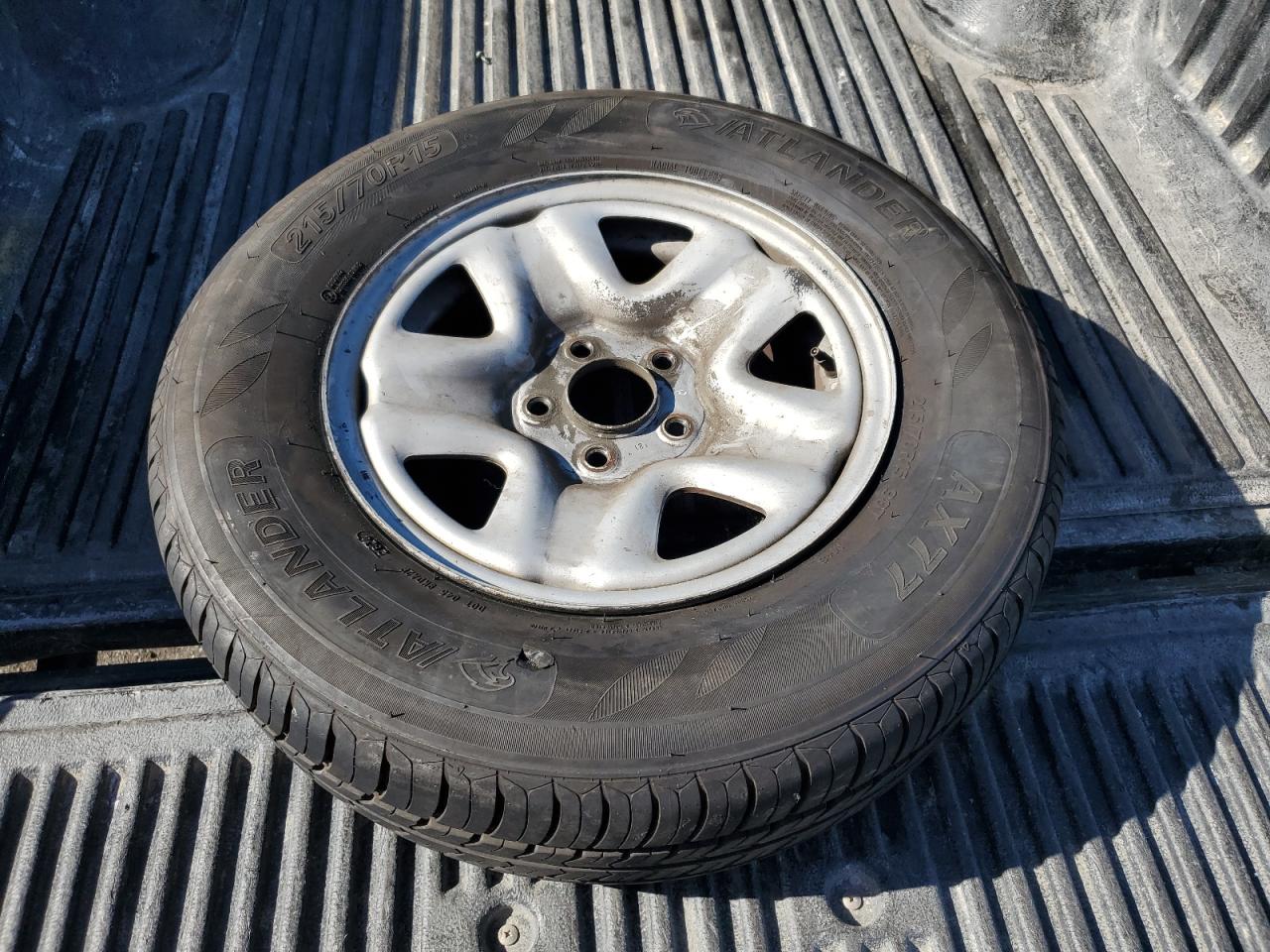 Toyota Tacoma Xtracab Image 11