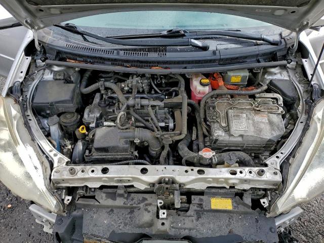 Toyota Prius Image 11