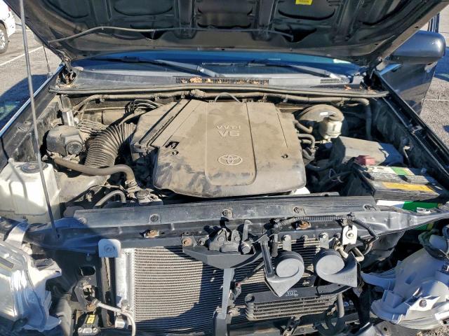 Toyota Tacoma Prerunner Access Cab Image 13