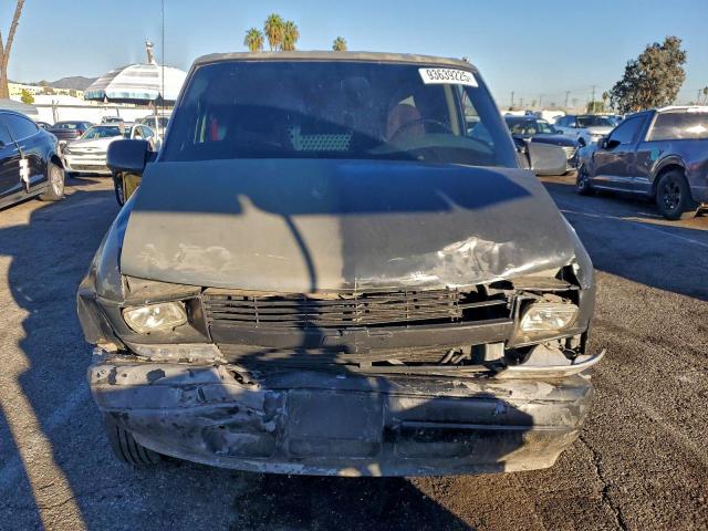 Chevrolet Astro Image 3