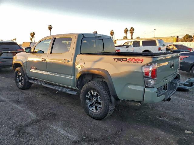 Toyota Tacoma Double Cab Image 2