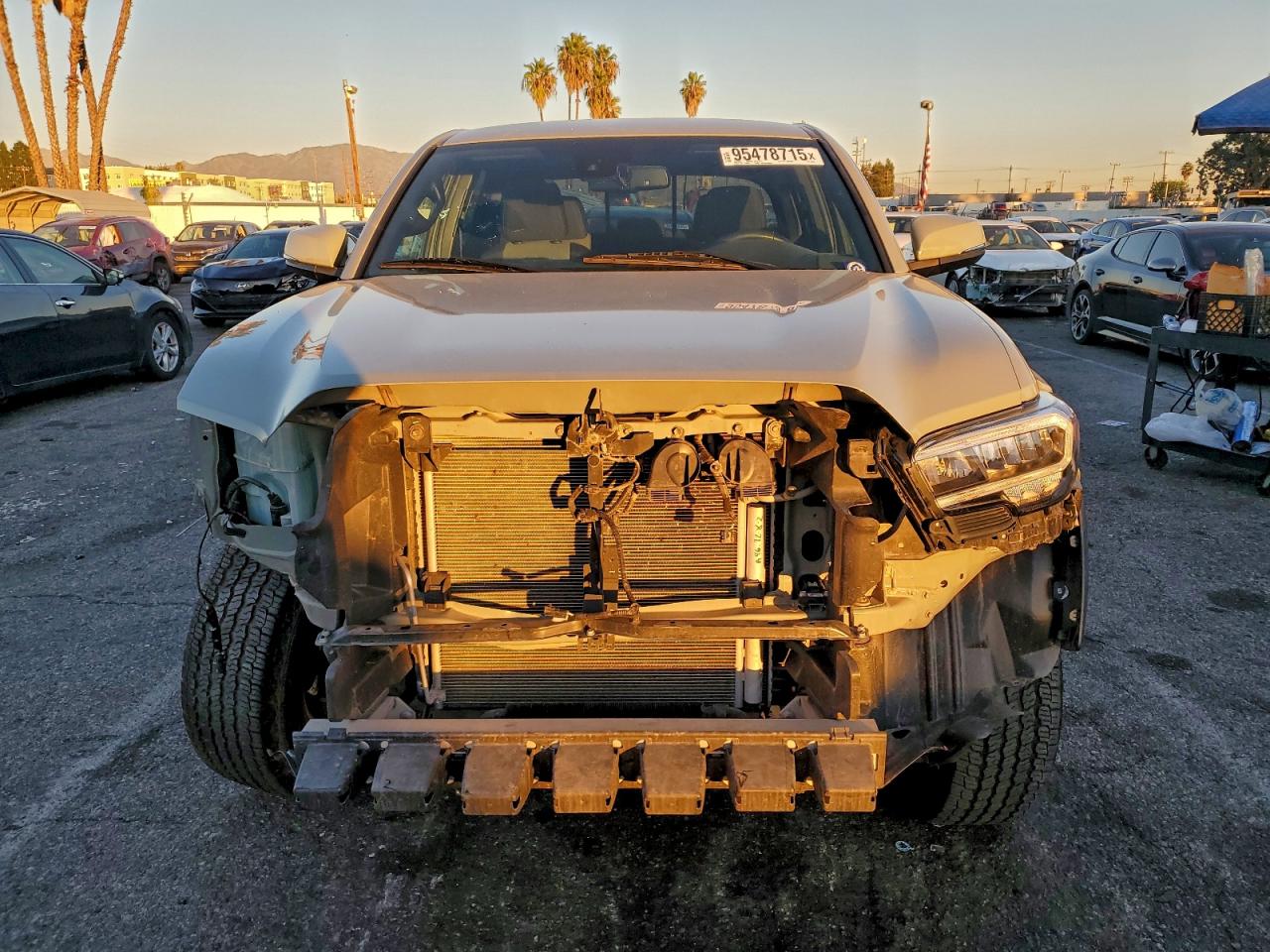 Toyota Tacoma Double Cab Image 10