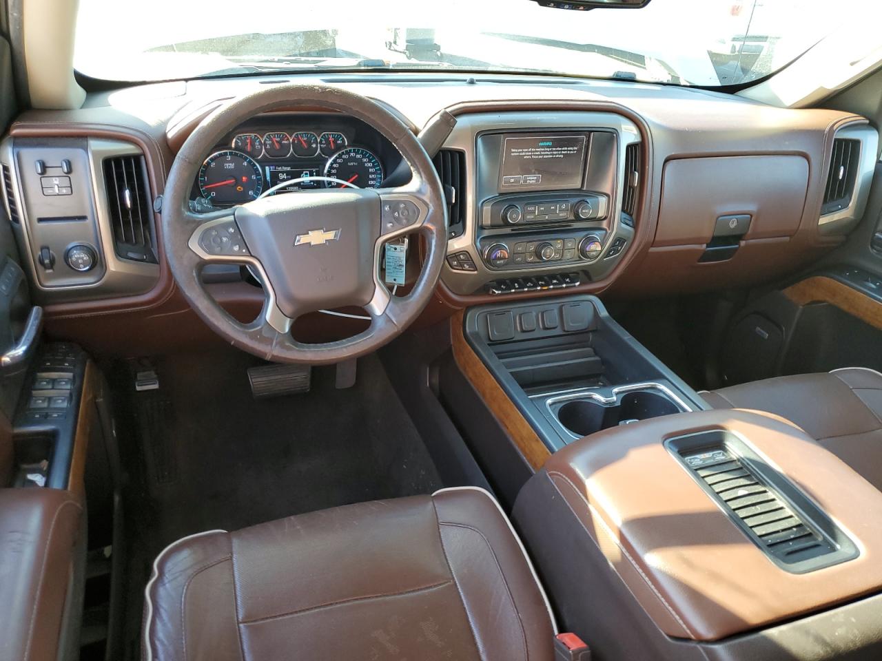 Chevrolet Silverado C1500 High Country Image 5