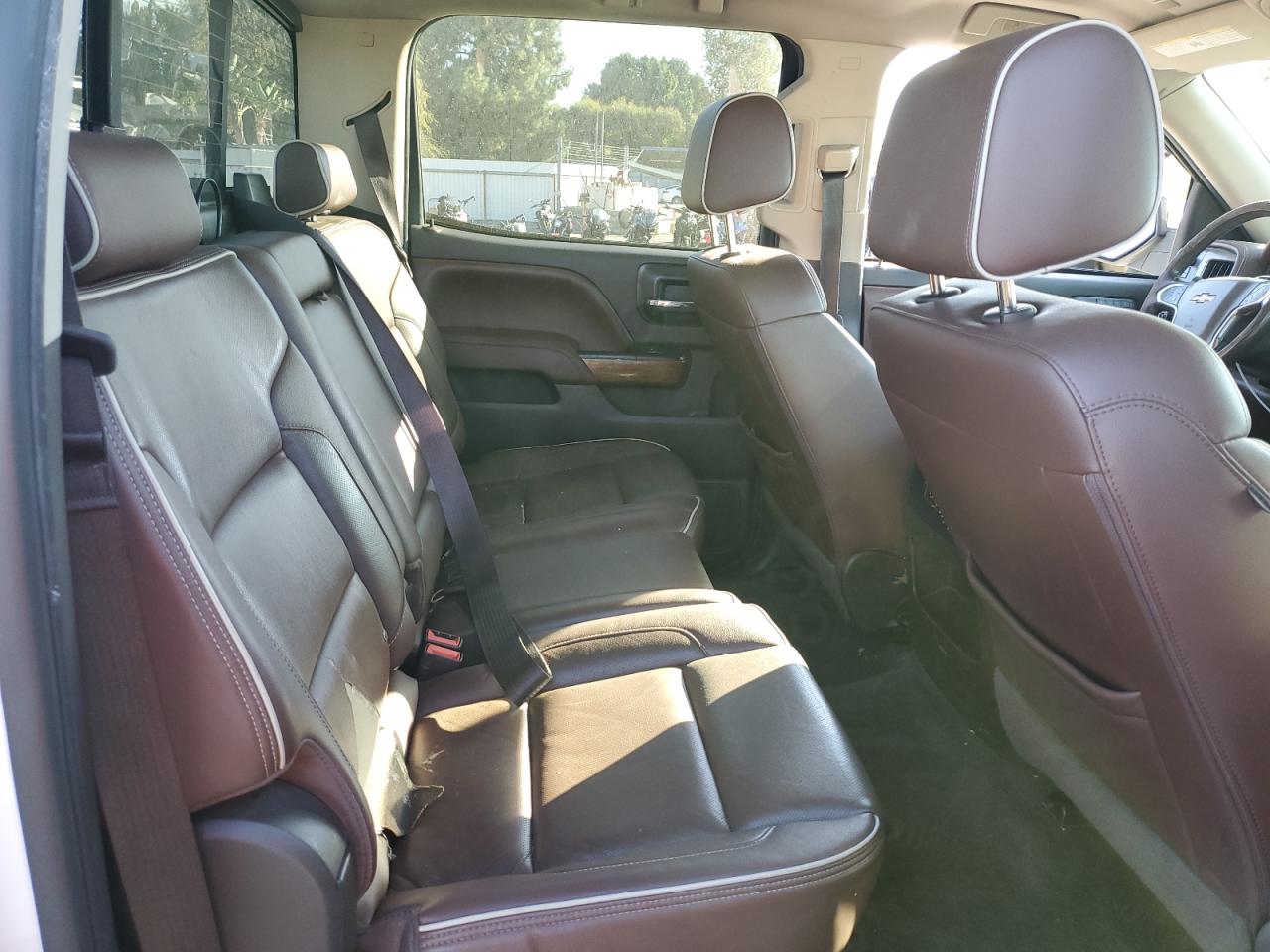 Chevrolet Silverado C1500 High Country Image 7