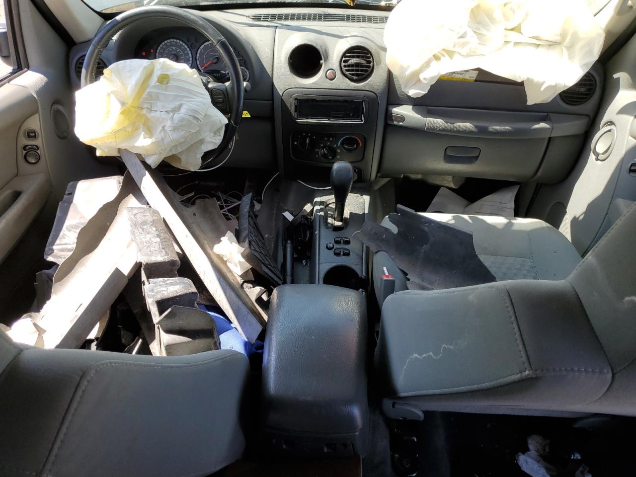 Jeep Liberty Sport Image 9