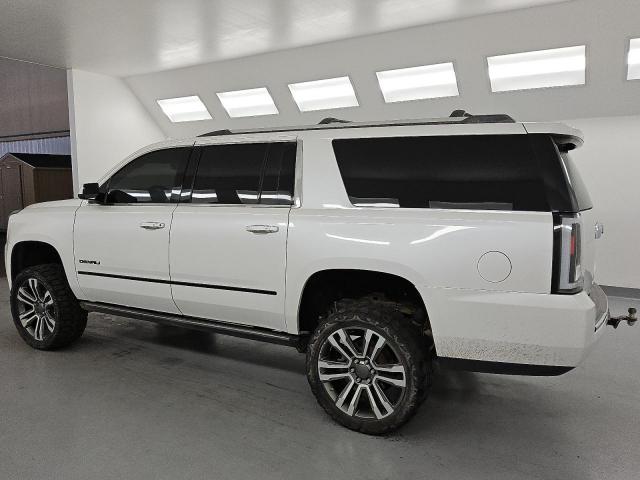 GMC Yukon Denali Image 2