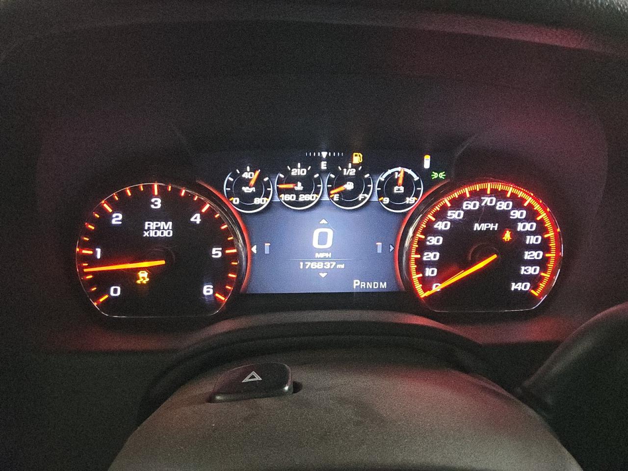 GMC Yukon Denali Image 4