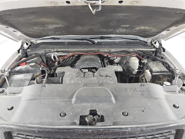 GMC Yukon Denali Image 7