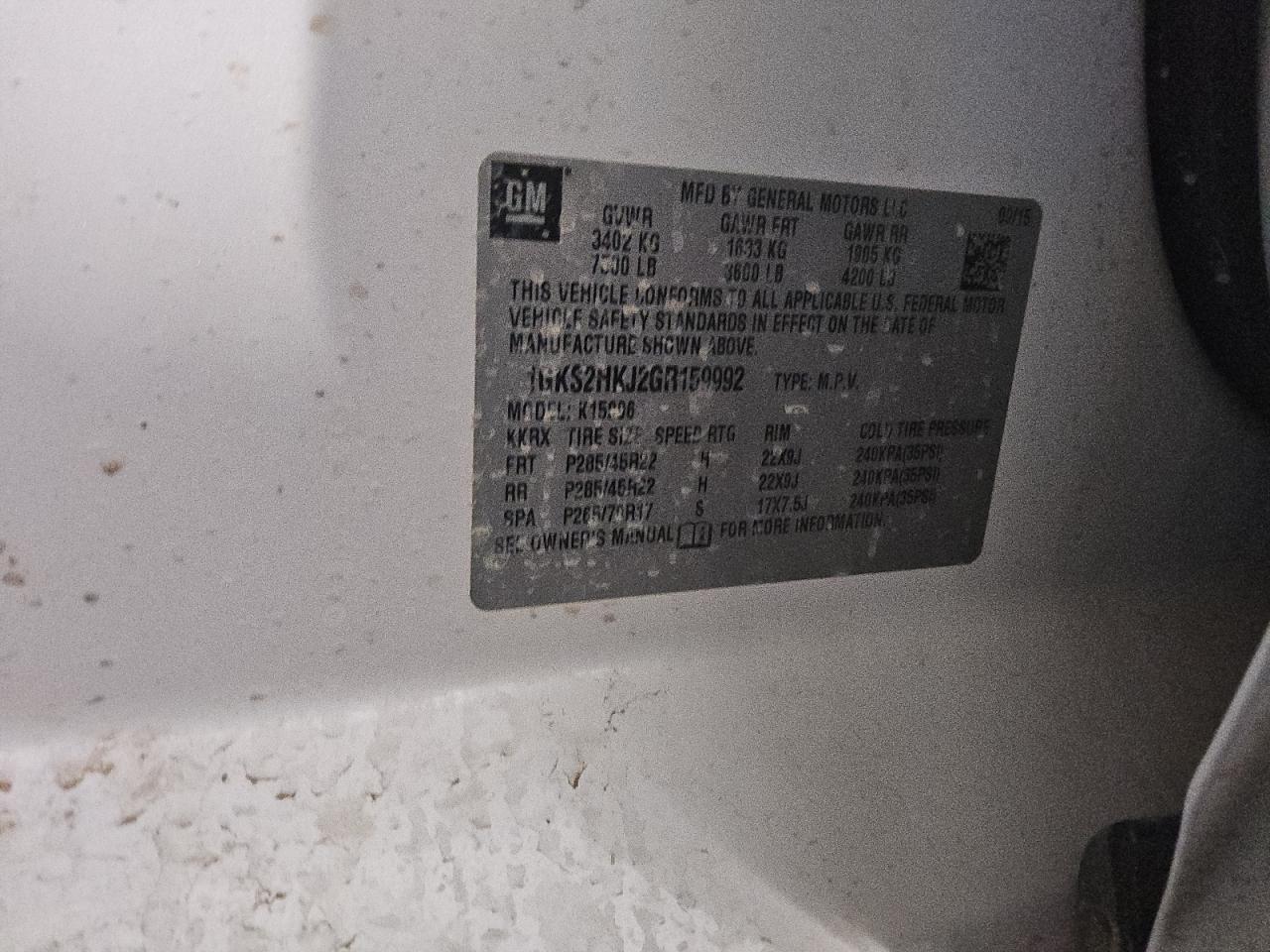 GMC Yukon Denali Image 13