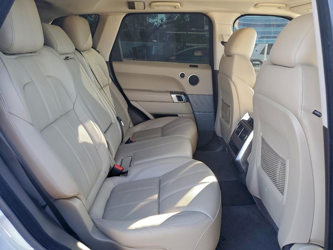 Land Rover Range Rover Se Image 9