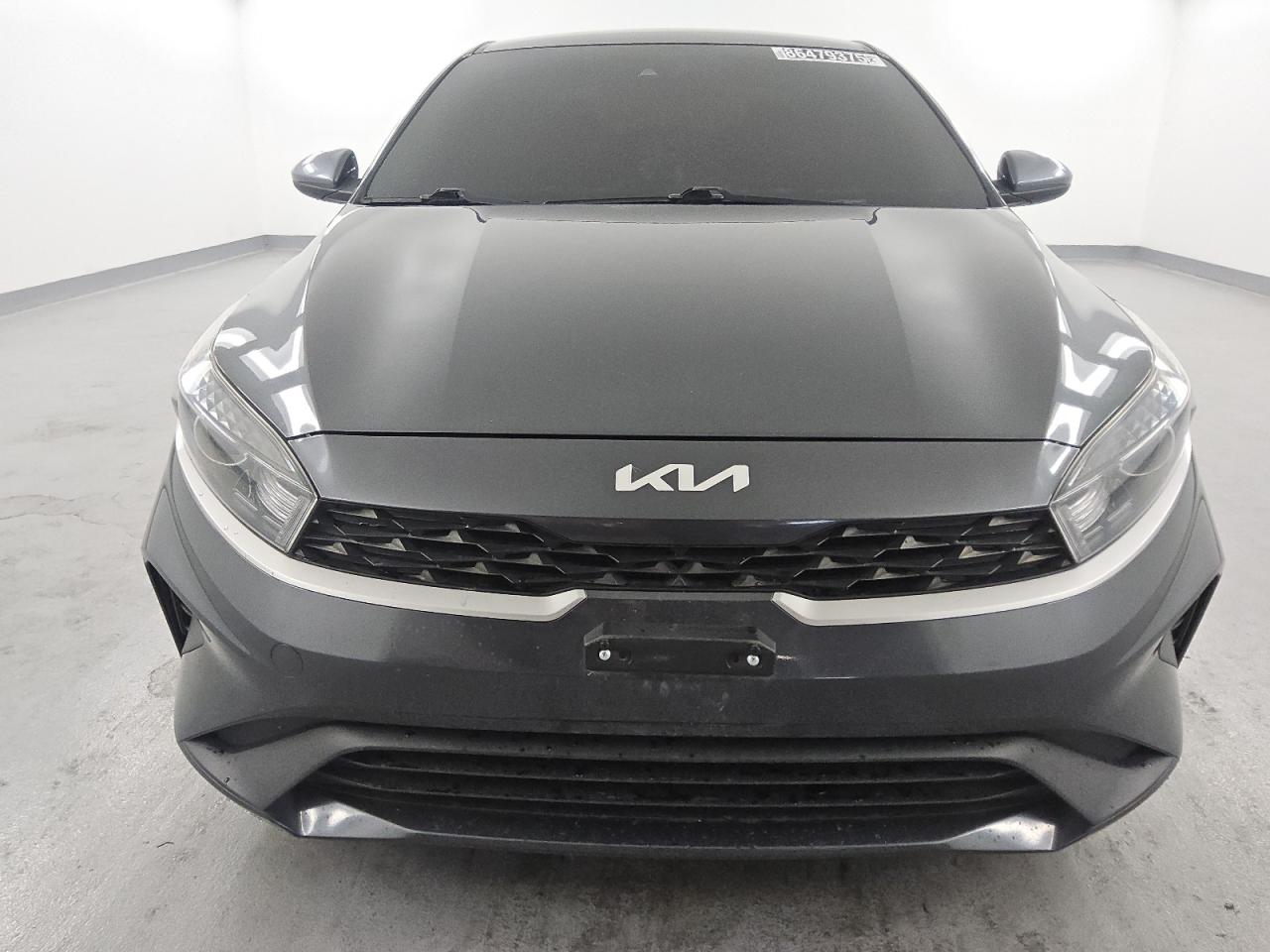 Kia Forte Fe Image 3