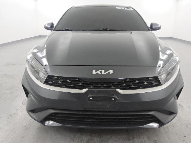 Kia Forte Fe Image 3