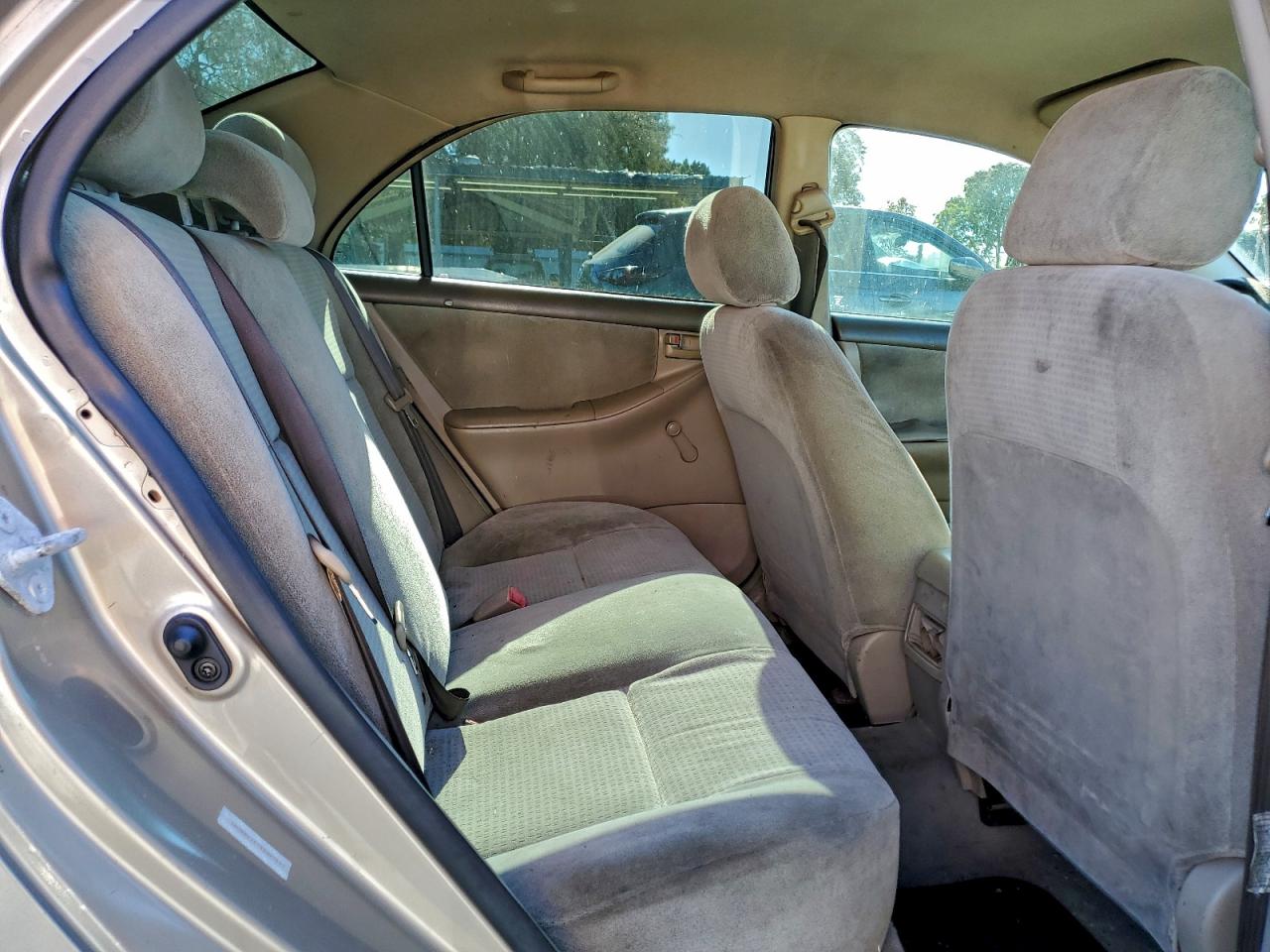 Toyota Corolla Ce Image 7