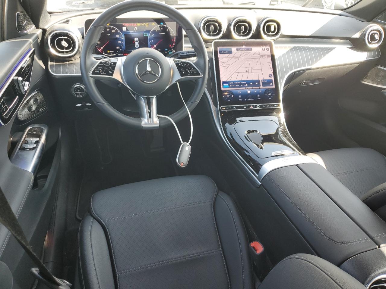 Mercedes-Benz C-Class 300 Image 8