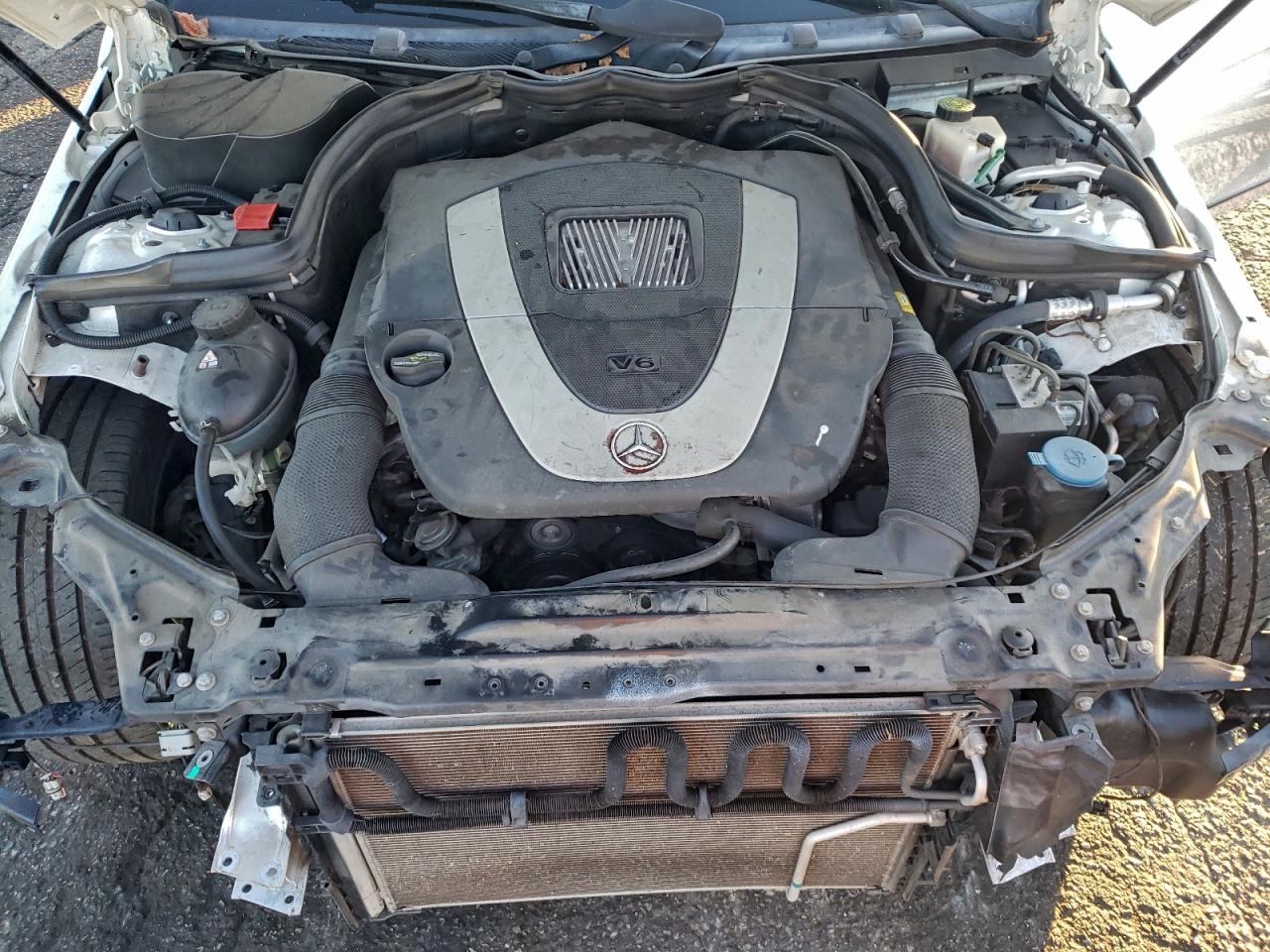 Mercedes-Benz C-Class 300 Image 8