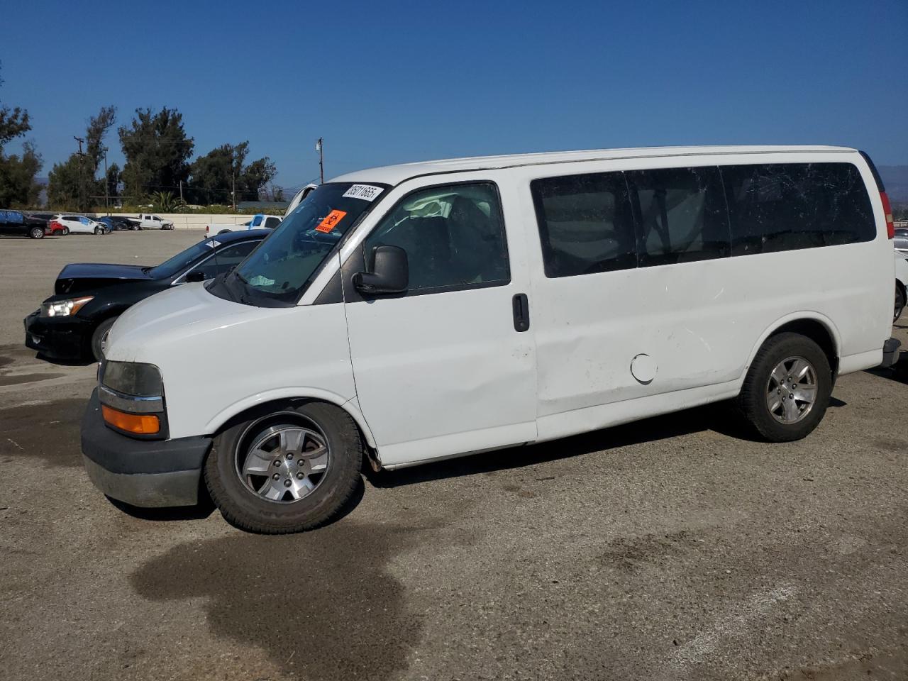 Chevrolet Express Lt Image 1