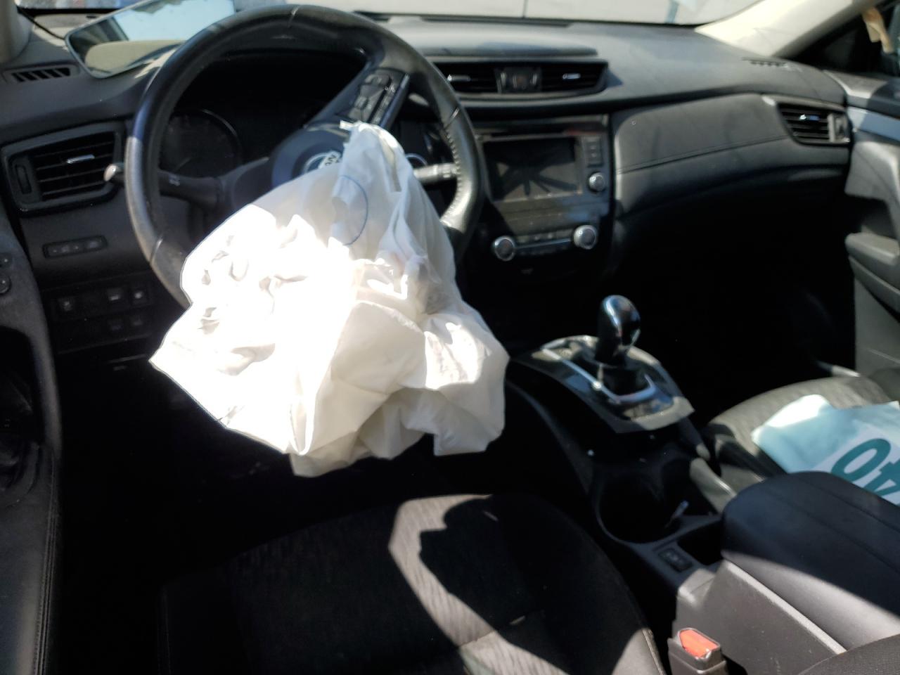 Nissan Rogue S Image 12