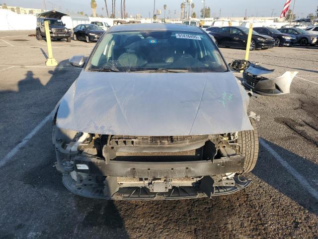 Hyundai ELANTRA Limited Image 12