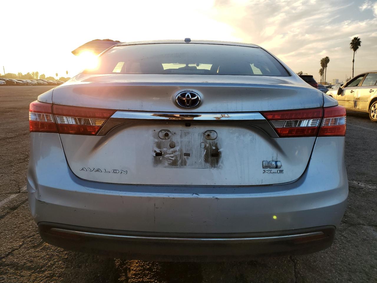 Toyota Avalon Hybrid Image 5