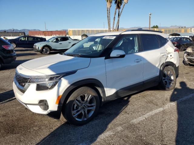  Salvage Kia Seltos