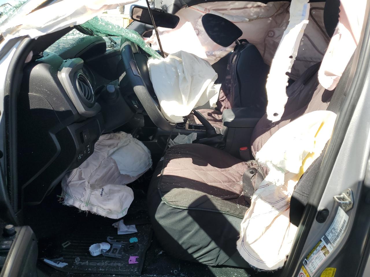 Toyota Tacoma Double Cab Image 2