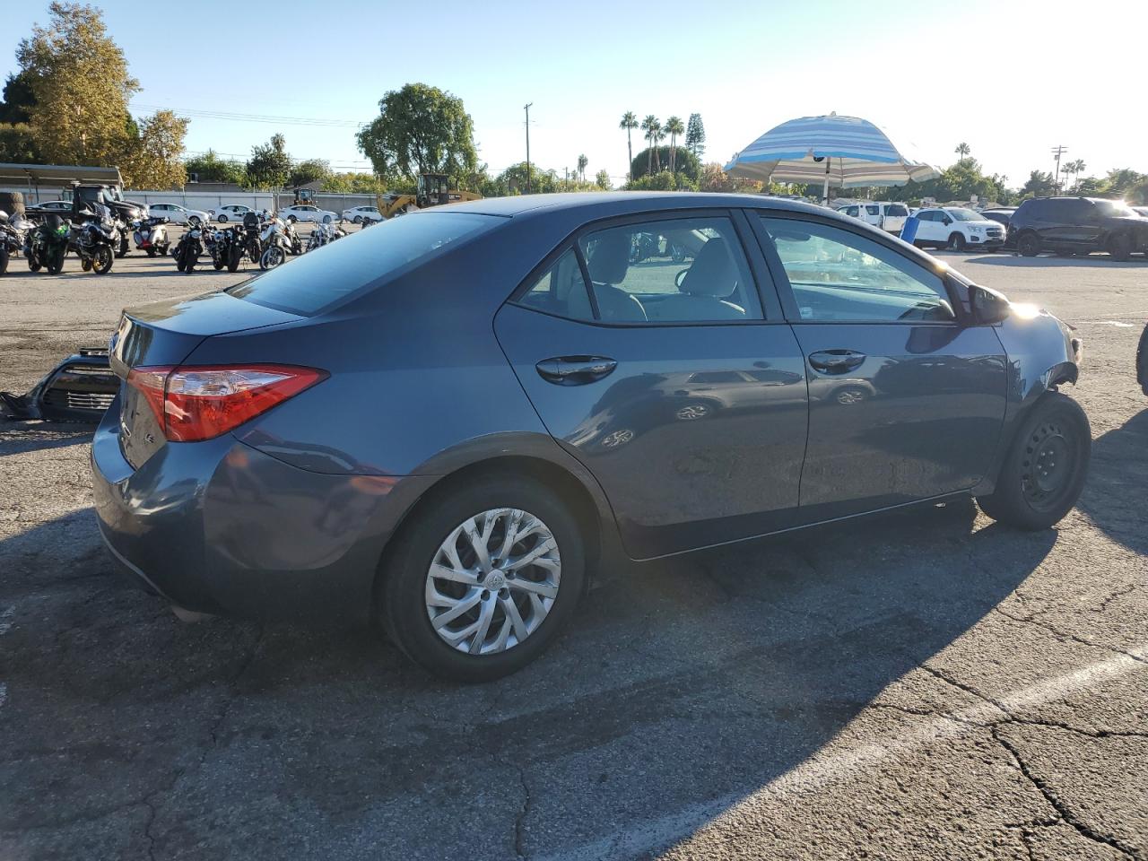 Toyota Corolla L Image 3