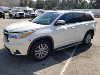  Salvage Toyota Highlander