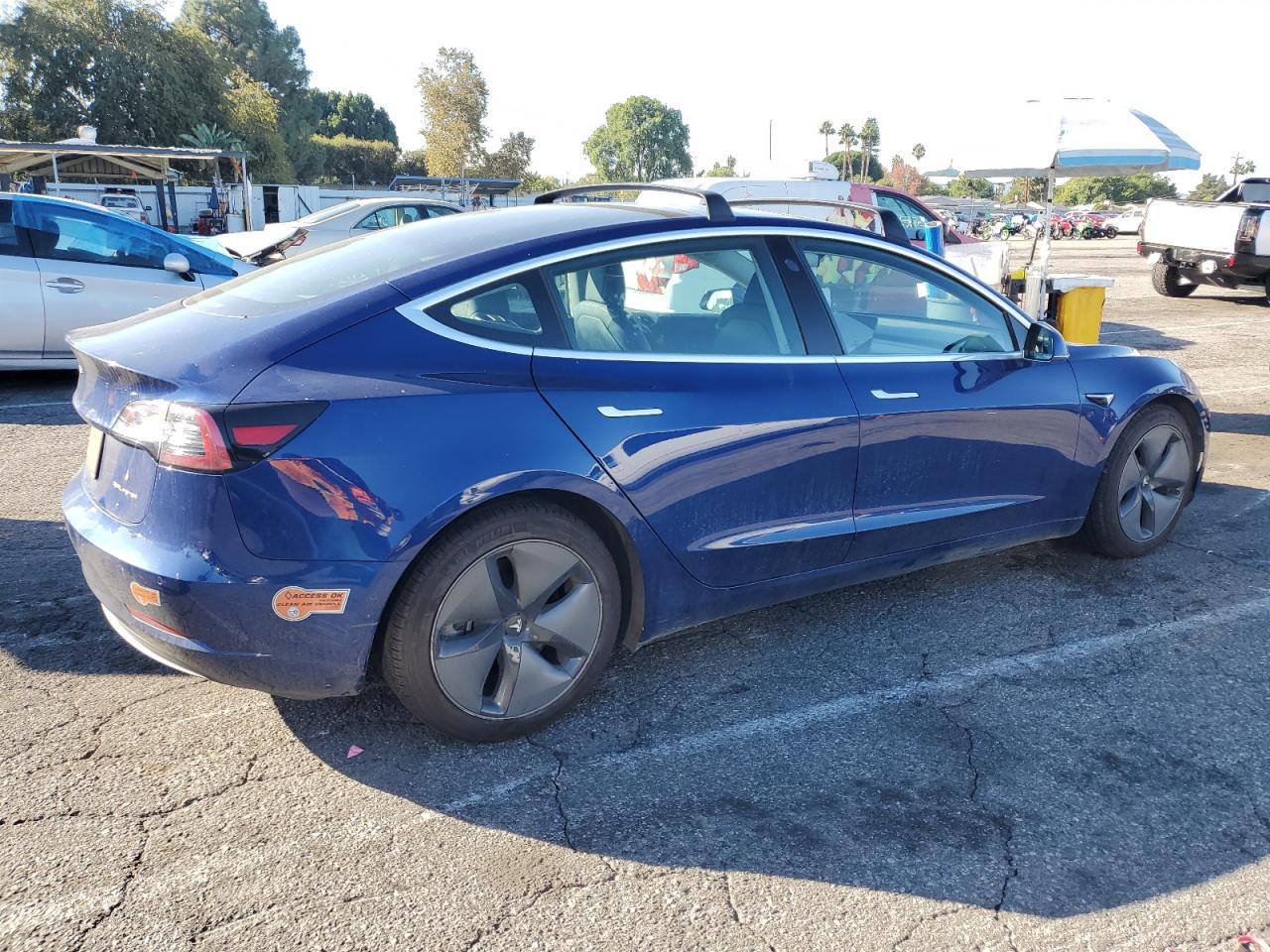 Tesla Model 3 Image 7